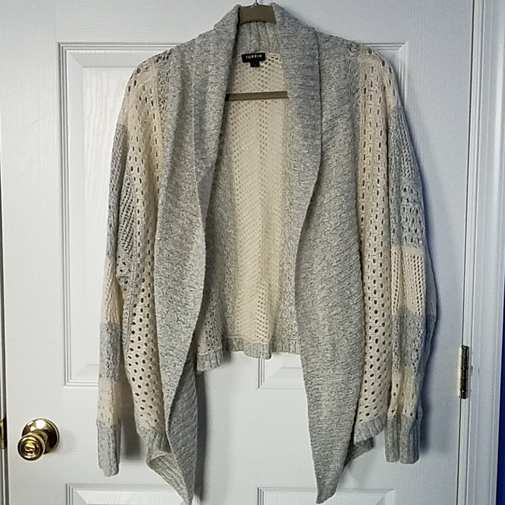 NWOT Torrid Crochet Sparkly Sweater